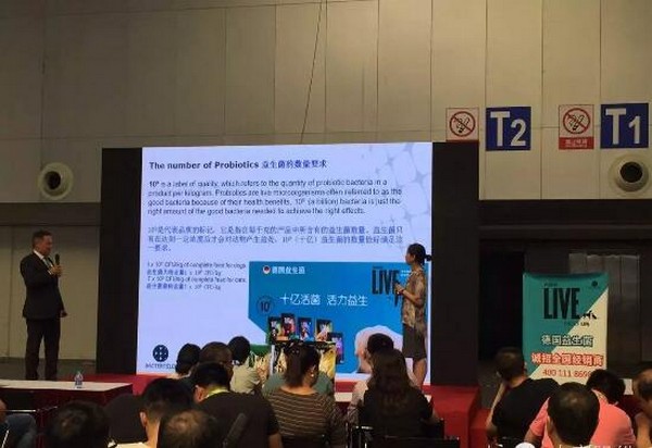 75607dc13469444e87278a027de79b06