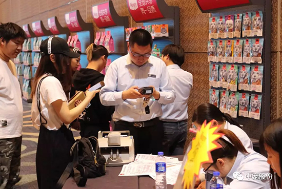 ed7f9bcbecbf43bba47f2756dd8a3e54