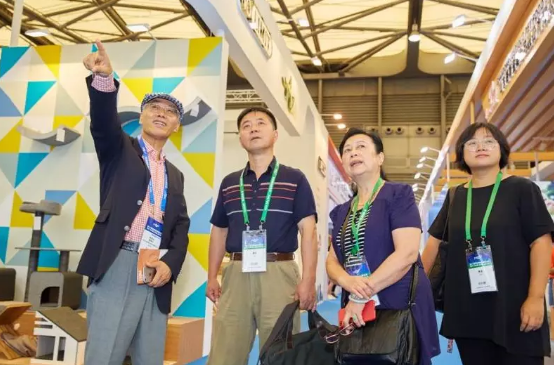 9bc77be972c841f18f459f11d640472f