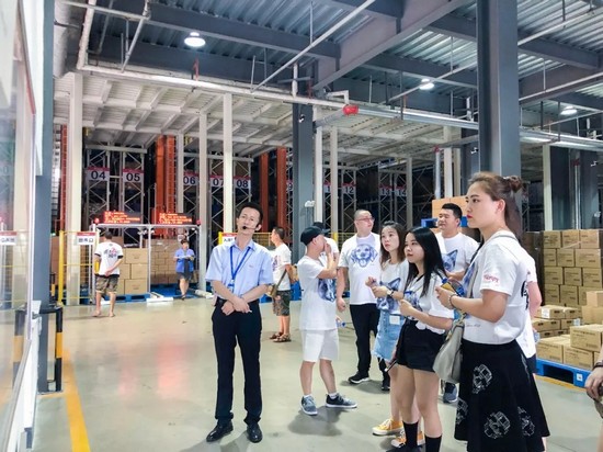 9e96627813f94f2690305cd25435242b